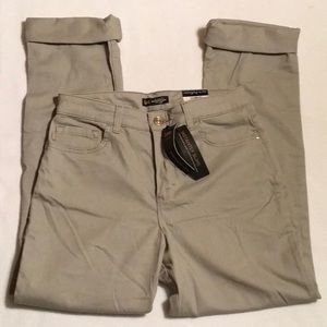 Lee Relaxed Fit Straight Leg High Rise Pants sz 8L